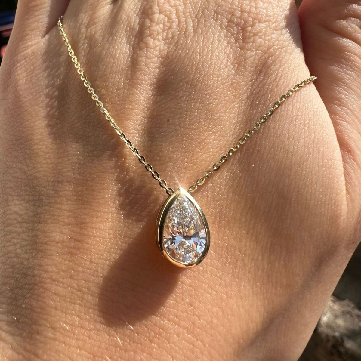 Naszyjnik z moissanitem o szli – Bezels Set Pendant recenzja i cena