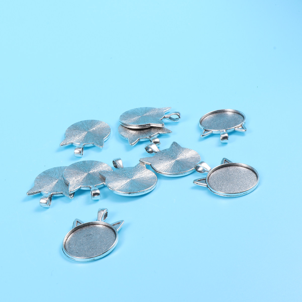 10 szt. Zawieszki z uszami kot – Resin Jewelry Kit recenzja i cena